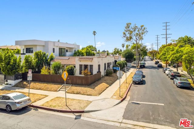 749 Vista Street, Los Angeles, California 90046, ,Multi-Family,For Sale,Vista,24451607