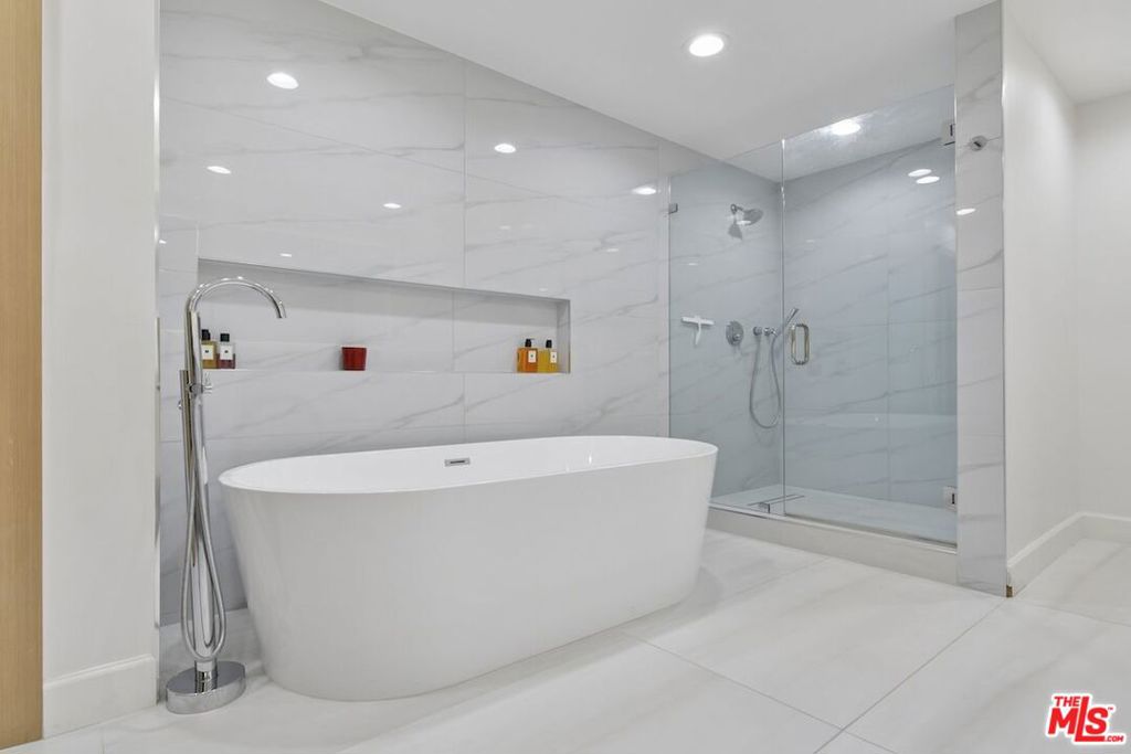 MLS #26915335 image #50