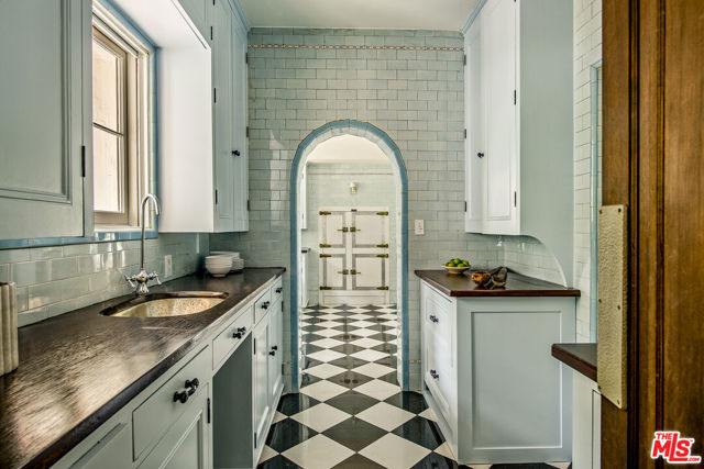 Image 12 of 44 For 5470 Los Feliz Boulevard