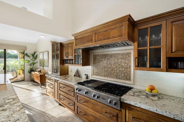 55197 Southern, La Quinta CA: https://media.crmls.org/mediaz/e42c9ff0-0999-47fb-8b64-e068a382239f.jpg