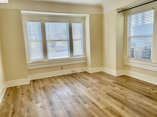 1047 59th Street, Oakland CA: https://media.crmls.org/mediaz/e42d483a-7be8-435a-b440-aa1477839e3c.jpg