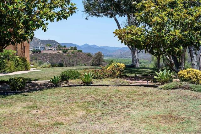 18197 Valladares Drive, San Diego CA: https://media.crmls.org/mediaz/e42db388-2210-4816-83e2-0f7f046e11a0.jpg