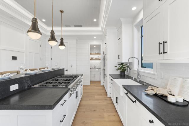 466 Westbourne, San Diego CA: https://media.crmls.org/mediaz/e42e7dd1-e58e-4e0a-ae46-6f1550a75c03.jpg