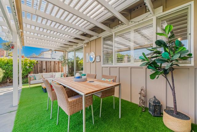 248 S Bernardo Avenue, Sunnyvale CA: https://media.crmls.org/mediaz/e42ed0d6-3d9d-41f3-b0bb-7abfb2b34268.jpg