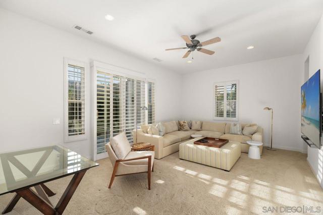 38 Calle Del Norte, Rancho Mirage CA: https://media.crmls.org/mediaz/e42eed8e-27eb-4f71-a2f0-7c310dc7f09c.jpg