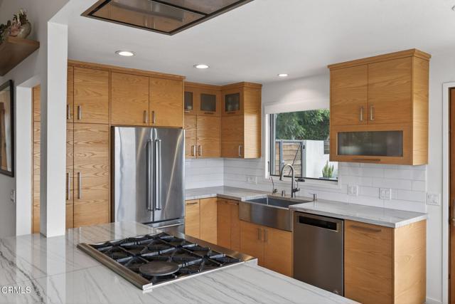 Detail Gallery Image 13 of 59 For 496 Lupine Way, Ventura,  CA 93001 - 2 Beds | 2 Baths