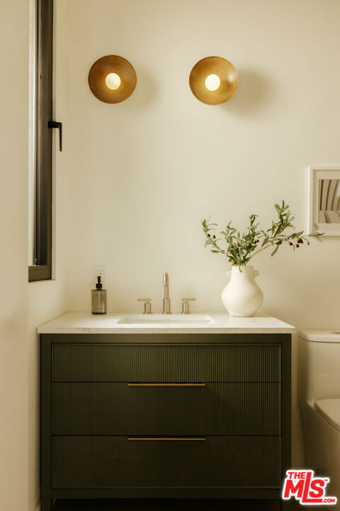 Image 13 of 16 For 8906 Hubbard Street