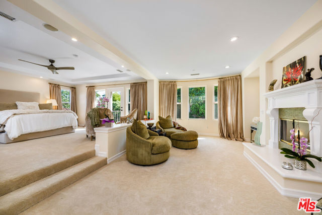 26722 Provence Drive, Calabasas CA: https://media.crmls.org/mediaz/e4300aa3-f64e-47ac-8714-c67e813d8ecd.jpg
