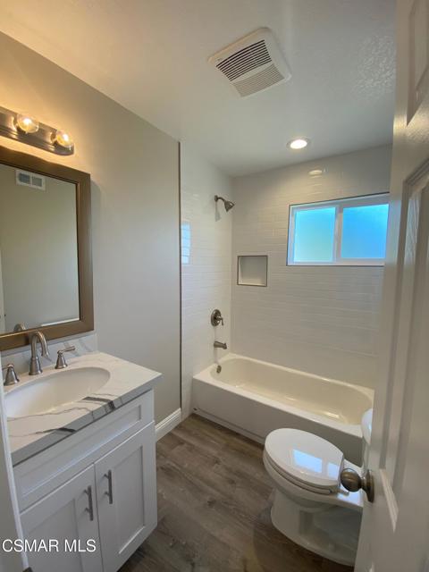 2979 Amarillo Avenue, Simi Valley CA: https://media.crmls.org/mediaz/e430dcc4-7060-4e1f-ada9-e81c1df8abee.jpg