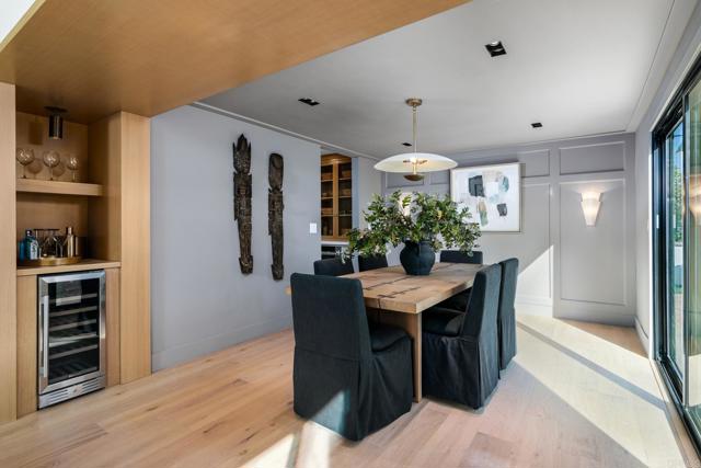 2193 Harbour Heights Rd, San Diego CA: https://media.crmls.org/mediaz/e431af2f-0e11-41d0-9a2e-48c7e11cf40d.jpg