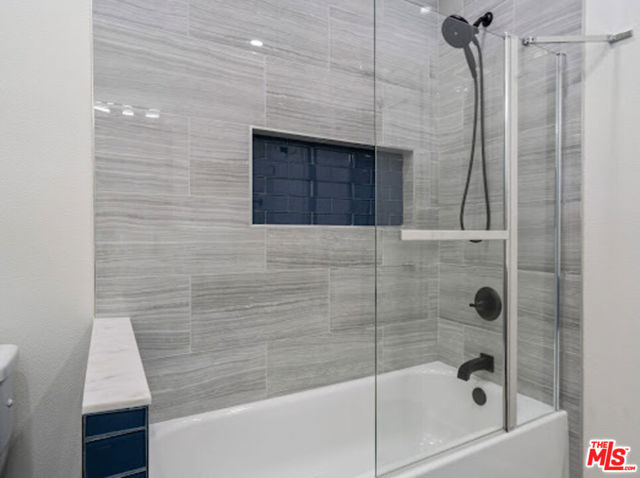 3216 W 30th Street, Los Angeles CA: https://media.crmls.org/mediaz/e4324d38-7360-4fe9-ac21-1aee8f34a8de.jpg