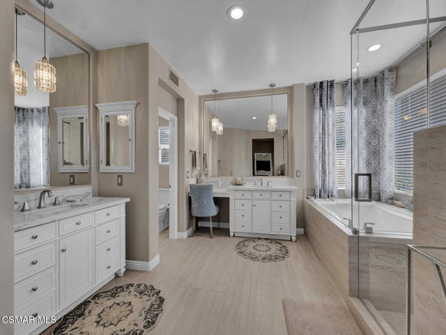 331 Briar Bluff Circle, Thousand Oaks CA: https://media.crmls.org/mediaz/e43252d2-5732-4253-ab93-08272e8de1cc.jpg