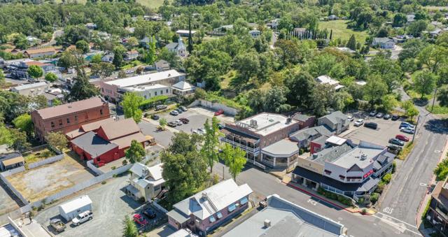 18870 Old Bridge Road, Jamestown CA: https://media.crmls.org/mediaz/e43305d1-8da2-441c-8f03-b41699b5b1b4.jpg