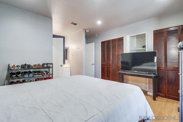 1737 Melrose Ave, Chula Vista CA: https://media.crmls.org/mediaz/e433fd1e-4973-4c59-ae25-c46c126d93f3.jpg