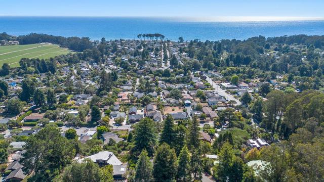 33 Aqua View Drive, Watsonville CA: https://media.crmls.org/mediaz/e43471a3-fe59-4cec-9b5c-625b7349bd6e.jpg