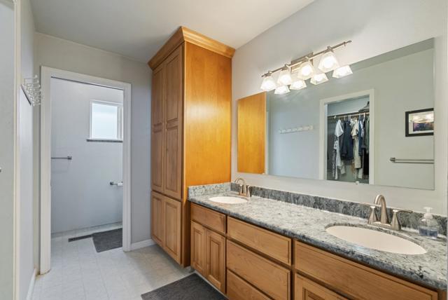 141 Holliday Drive, Hollister CA: https://media.crmls.org/mediaz/e4347bd4-44de-4572-9d8c-fc1fa6012b72.jpg