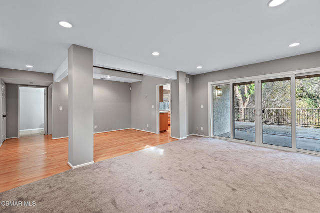 784 N Valley Drive, Westlake Village CA: https://media.crmls.org/mediaz/e4357a5e-c37e-4b3a-b3cf-dee1002ea39c.jpg