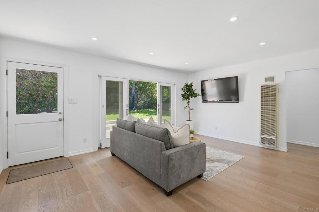 637 Rios Avenue - photo 9