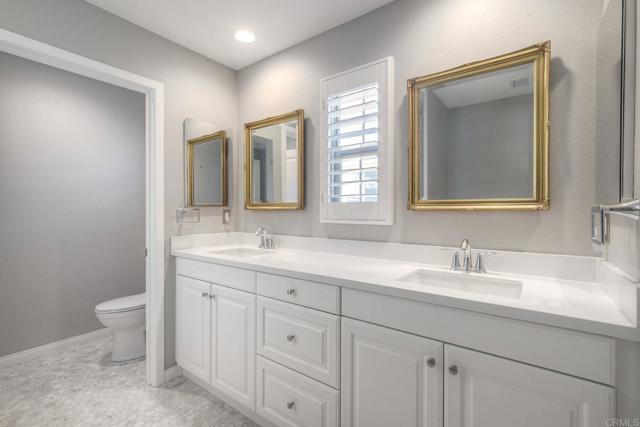 4302 Pacifica Way, Oceanside CA: https://media.crmls.org/mediaz/e436aef2-f1cc-40e6-80f3-842b3c303e41.jpg