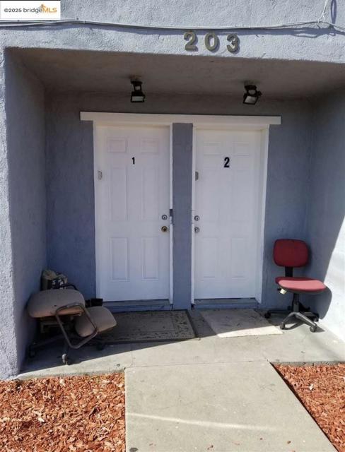 203 Bissell Ave, Richmond CA: https://media.crmls.org/mediaz/e436ce7a-4312-4a3e-a42a-d038209ccfe1.jpg