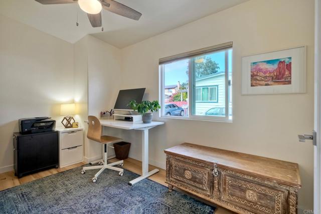 699 N Vulcan Avenue, Encinitas CA: https://media.crmls.org/mediaz/e43711e0-bd13-454f-98c3-ab19b1b7a0a2.jpg