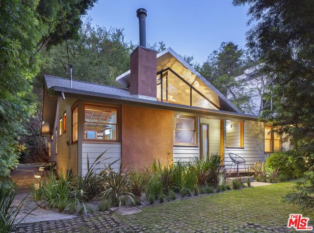 Drew Fenton | 10335 Oletha Lane Los Angeles CA | MLS: 7455546 Drew Fenton | 10335 Oletha Lane Los Angeles CA | MLS: 7455546