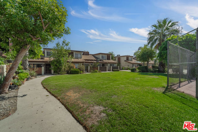 8333 Columbus Avenue, North Hills CA: https://media.crmls.org/mediaz/e4392c9f-f76f-4718-a173-d81746913010.jpg