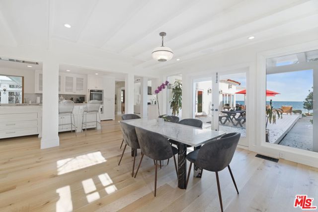 22416 Pacific Coast Highway, Malibu CA: https://media.crmls.org/mediaz/e4397062-8f28-4fac-9d22-4532089c46b7.jpg