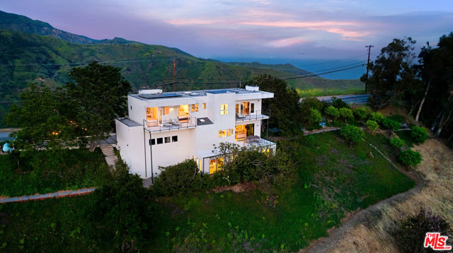 2727 Corral Canyon Road, Malibu CA: https://media.crmls.org/mediaz/e43a2a2c-0039-497d-9f1c-86f9f8a149ba.jpg