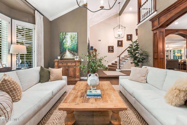 6 Bed Home for Sale in Agoura Hills, California