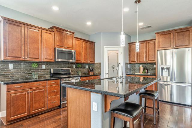 1798 Rosemary Drive, Gilroy CA: https://media.crmls.org/mediaz/e43abd97-7bc8-4ada-99af-ad70da84e2a4.jpg