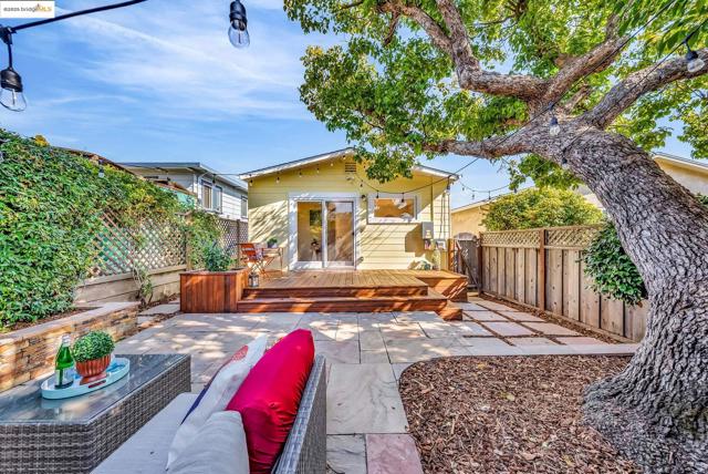 7231 Plank Ave, El Cerrito CA: https://media.crmls.org/mediaz/e43b11a2-993b-48bc-95e7-d844acd7ae19.jpg