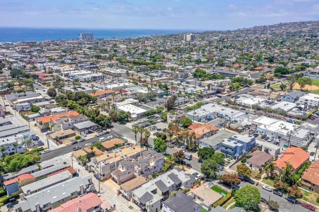 1427 Hornblend, San Diego CA: https://media.crmls.org/mediaz/e43c417a-f620-45c7-b42b-35ea50dc0f95.jpg