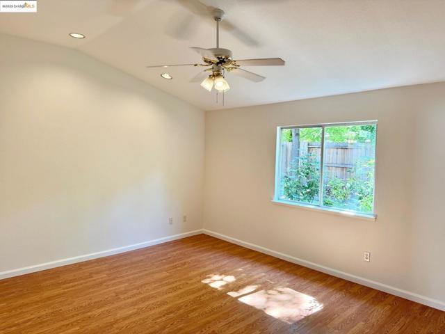 Image 10 of 24 For 453 Brennen Cir