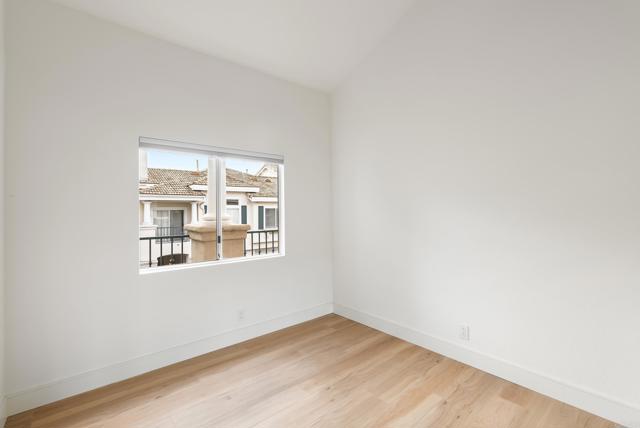 Detail Gallery Image 21 of 28 For 7215 Calabria Ct #74,  San Diego,  CA 92122 - 2 Beds | 2 Baths