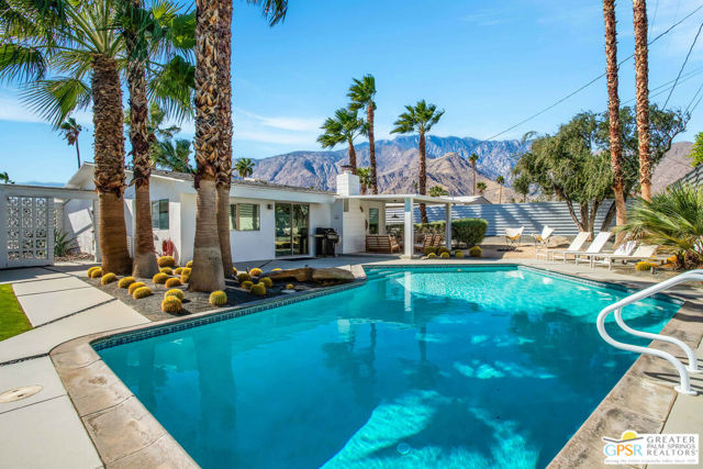444 East Glen Circle, Palm Springs