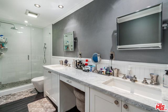 8455 FOUNTAIN Avenue, 310 photo 8