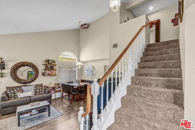 27632 Kevin Place, Santa Clarita CA: https://media.crmls.org/mediaz/e44054fc-8dfc-46e7-8eef-b5c27d258810.jpg
