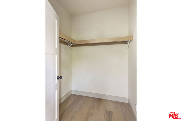 1644 Golden Gate Avenue, Los Angeles CA: https://media.crmls.org/mediaz/e440a582-0a09-46ab-b253-c68201824cf6.jpg