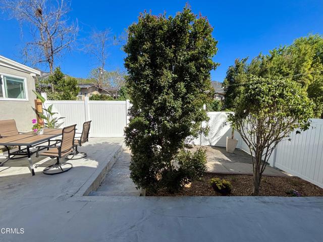 Detail Gallery Image 4 of 24 For 1552 Atchison St, Pasadena,  CA 91104 - 3 Beds | 2 Baths