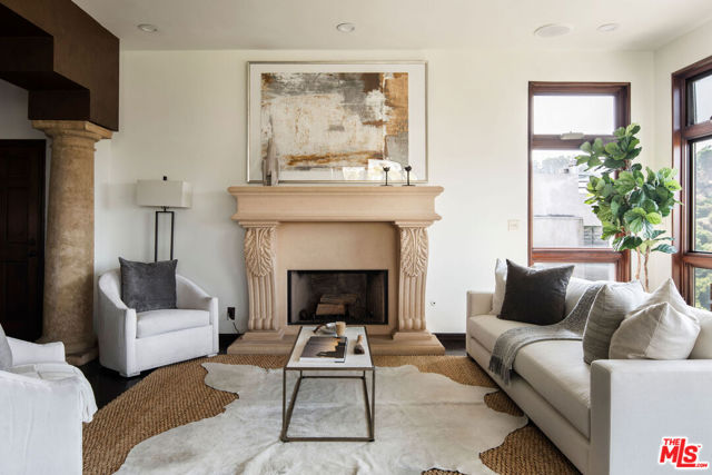 2125 Kew Drive, Los Angeles CA: https://media.crmls.org/mediaz/e4417116-14c3-4627-b1f6-a750ffb1d0f5.jpg