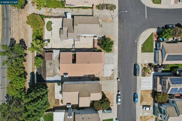 868 Clifton Way, Vacaville CA: https://media.crmls.org/mediaz/e4427642-aa6f-4ede-80ed-92a387e47bdc.jpg