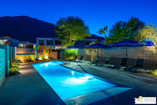 588 E San Lorenzo Road, Palm Springs CA: https://media.crmls.org/mediaz/e4428d82-76e5-4dc8-9a60-1a15ca0a55bc.jpg