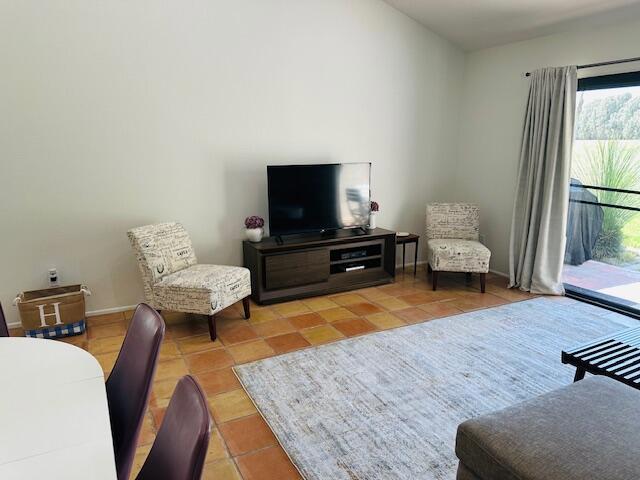 40511 Pebble Beach Circle, Palm Desert CA: https://media.crmls.org/mediaz/e442ba7b-87cb-4f31-97a0-4b0cea82c842.jpg