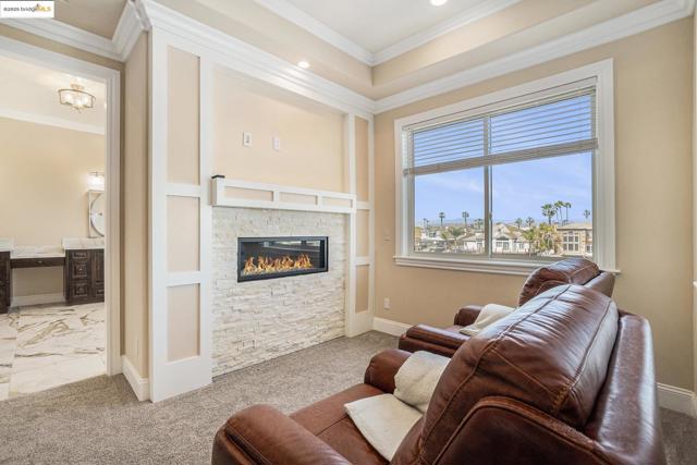 2012 Windward Pt, Discovery Bay CA: https://media.crmls.org/mediaz/e44304dd-1293-4c56-891d-ad8132267394.jpg