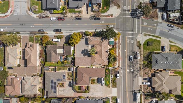 1181 Virginia Avenue, Campbell CA: https://media.crmls.org/mediaz/e4430535-2423-4bf1-878b-a30f4bd2df90.jpg