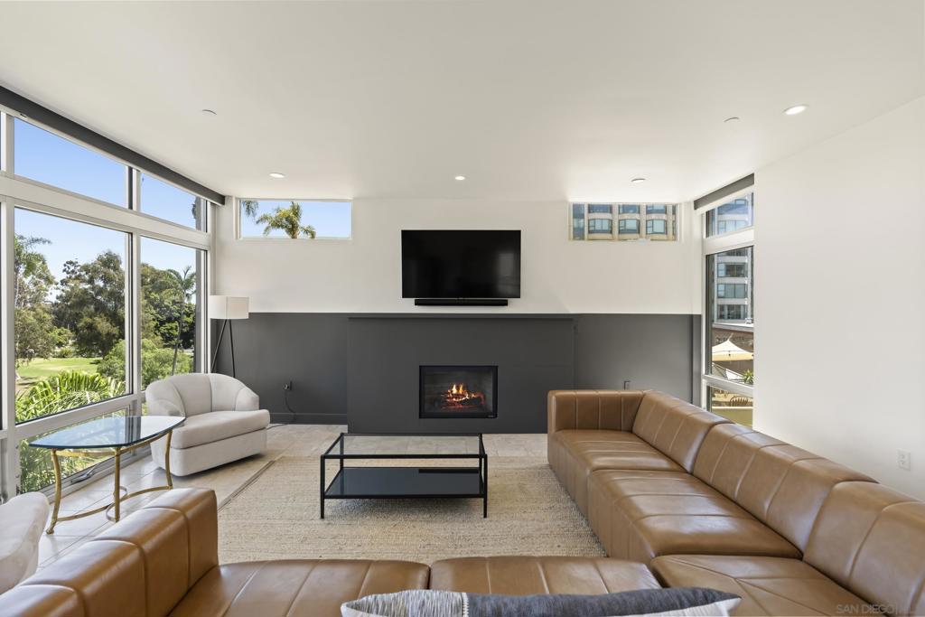 2626 6th Avenue - photo 8