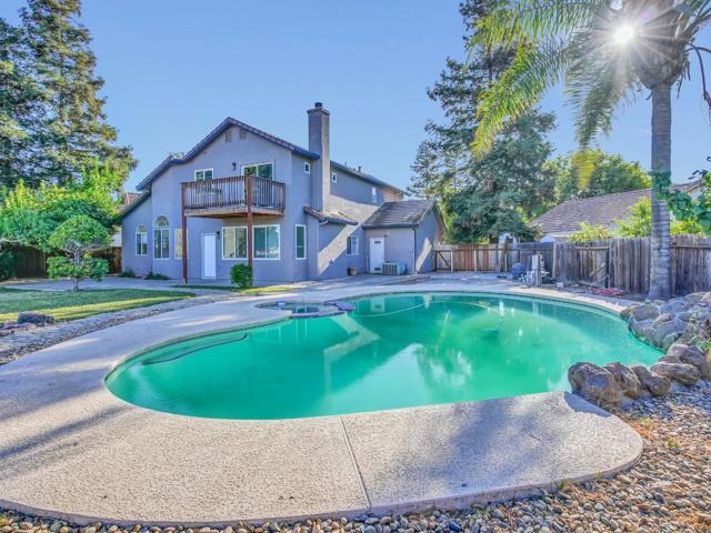 3706 Leilani Lane, Stockton CA: https://media.crmls.org/mediaz/e443fda7-0b22-49eb-9799-bd821f39572d.jpg