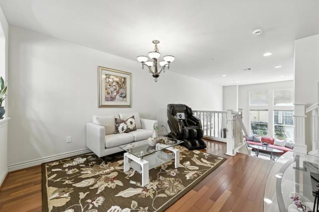 259 Ginko Terrace, Sunnyvale CA: https://media.crmls.org/mediaz/e4446688-2d6e-4739-a255-7b041e0431fd.jpg