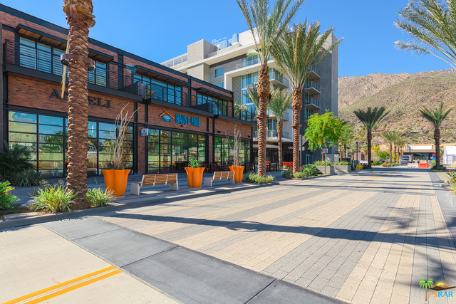 111 N Palm Canyon Drive, Palm Springs CA: https://media.crmls.org/mediaz/e445f933-9f44-41db-8b37-625a45580a82.jpg